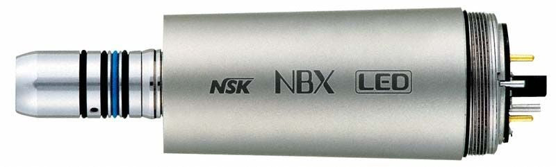 NBX LED-Mikromotor mit massiver Titanhülse und interner Wasserzufuhr.