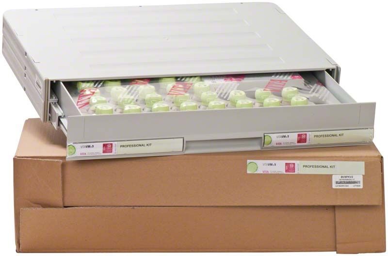 VITAVM®9 PROFESSIONAL KIT mit geöffneter Schublade und Verpackung.