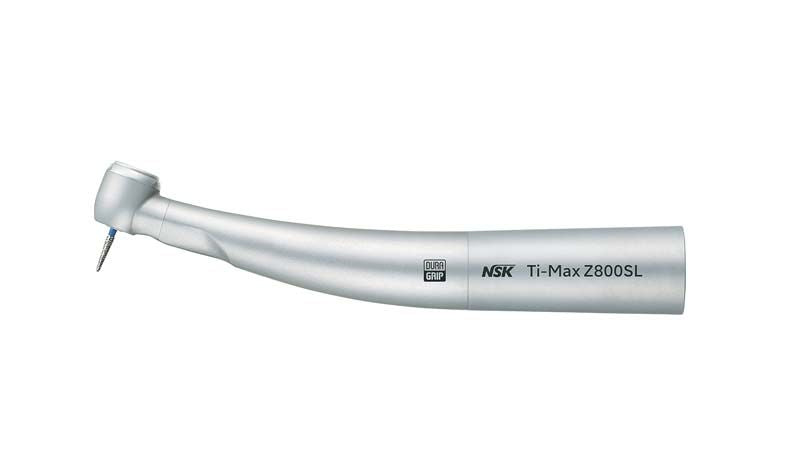 Licht-Turbine Ti-Max Z800SL mit ergonomischem Design in silberner Farbe.