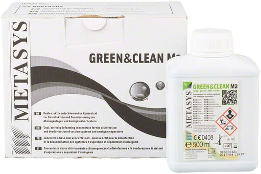 Green & Clean M2 Konzentratflasche vor Produktverpackung, 500ml, dental hygienisch.