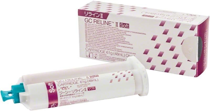 Nachfüllkartusche GC Reline™ II Soft mit Verpackung im Hintergrund.