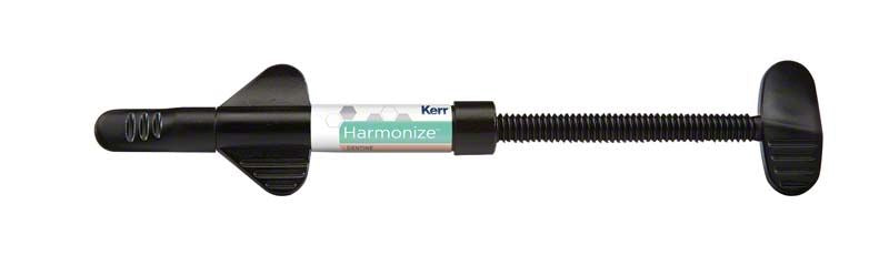 Harmonize™ Spritze Incisal Translucent SuperClear in schwarzem Applikator.