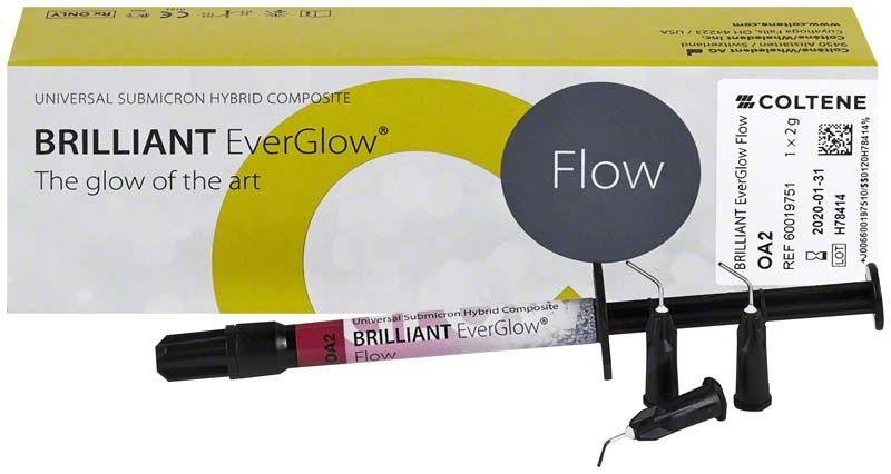 BRILLIANT EverGlow™ Flow Opaque A2 Spritze vor Produktverpackung.