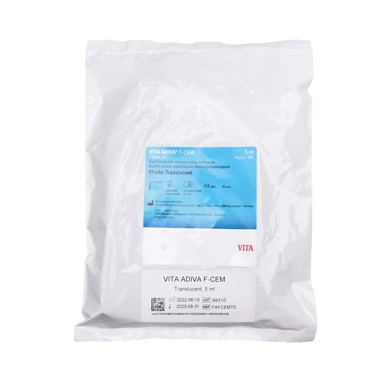 VITA ADIVA® F-CEM Translucent in weißer Verpackung mit blauem Etikett.