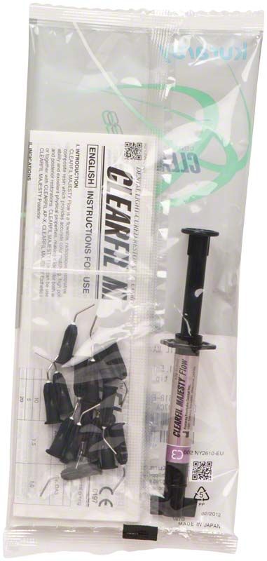Kunststoff-Spritze Clearfil Majesty Flow C3 mit Gebrauchsanweisung und Applikationsspitzen.
