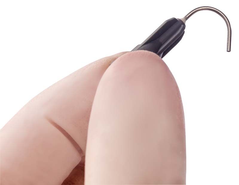 Hochwertige Metall-Dosierspitze mit biegbarem Applikationskanal für Zahnmedizin.