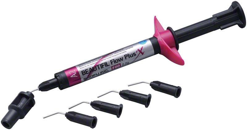 Injektionsspritze für BEAUTIFIL Flow Plus X F00 A1 mit Ersatzdüsen.