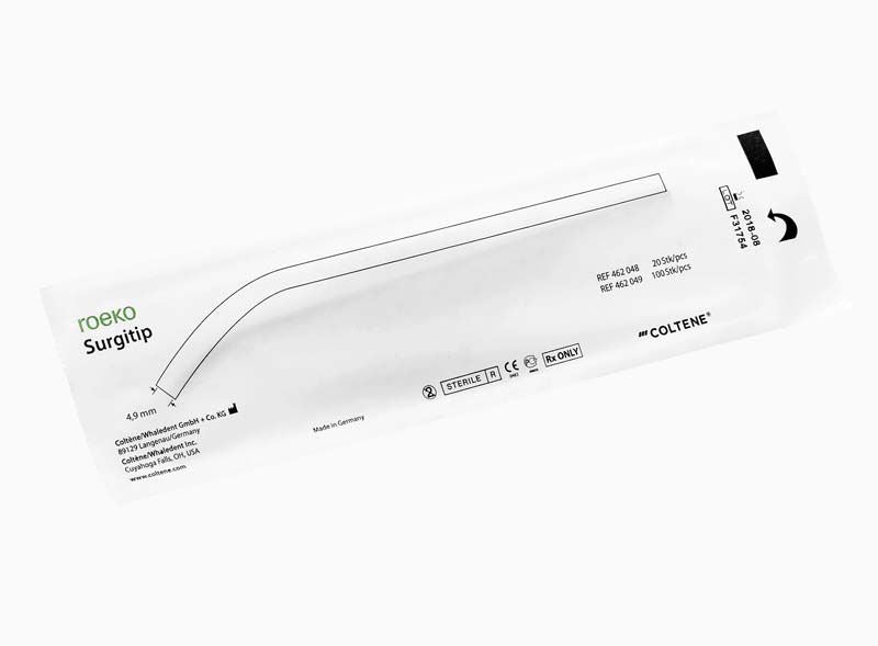 Verpackung der ROEKO Surgitip Absaugkanüle mit Produktinformationen und Grafik.