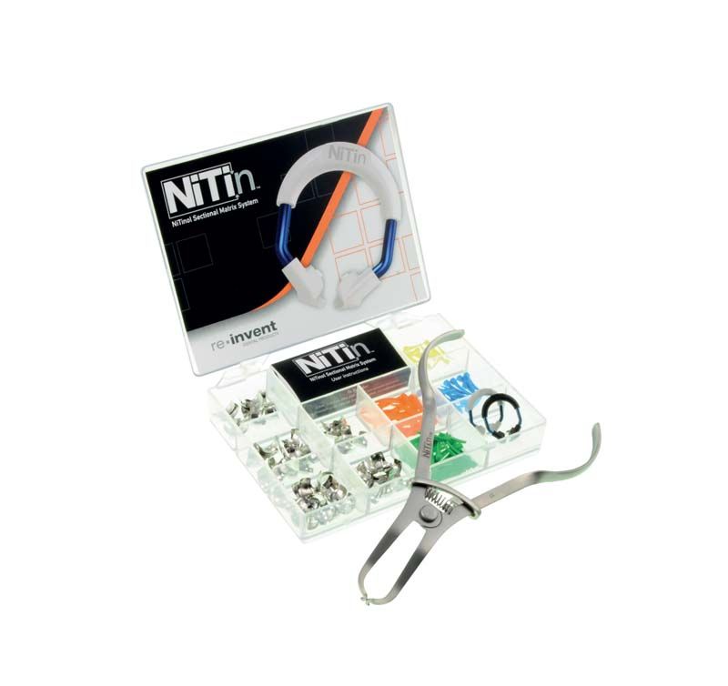 NiTin™ Teilmatrizensystem Trial Kit mit verschiedenen Zahnzubehörteilen und Instrument.