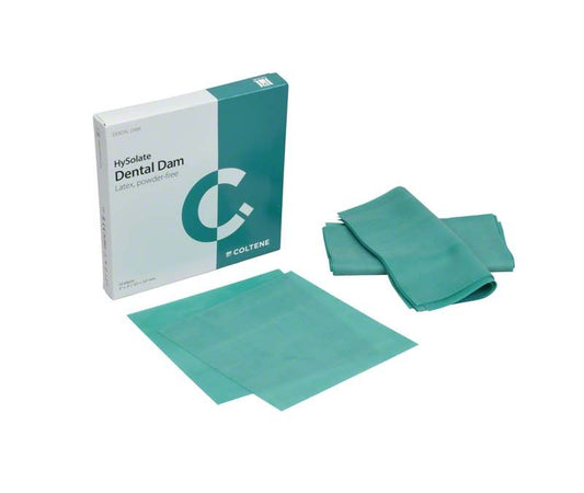 HySolate Latex Dental Dam grün mittel mit Verpackung und entfalteten Tüchern.