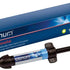 Signum® composite Dentine DA2 Spritze vor blauer Verpackung von Kulzer.