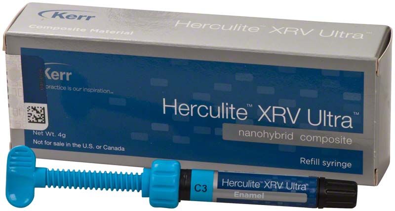 Herculite XRV Ultra Enamel Spritze C3 vor Verpackung auf weißem Hintergrund.