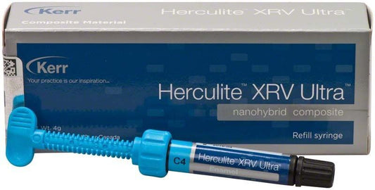 Herculite XRV Ultra Enamel Spritze C4 mit Verpackung im Hintergrund.
