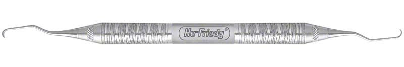 Zahnmedizinisches Handinstrument mit gebogenem Griff und zwei Hakenenden.