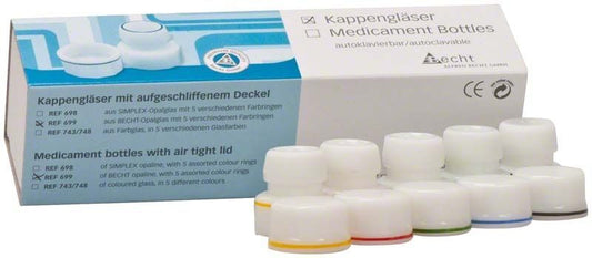 Kappengläser aus Opalglas in verschiedenen Farben mit Verpackung.