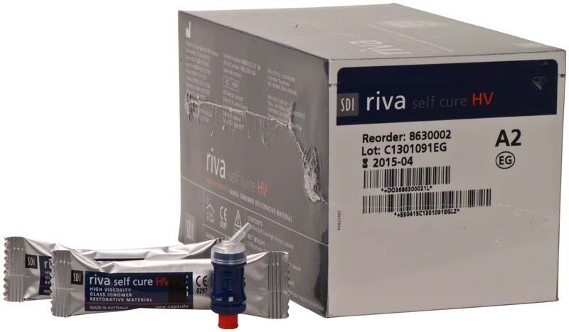 Riva Self Cure HV Kapseln A2 Verpackung mit Kapsel im Vordergrund.