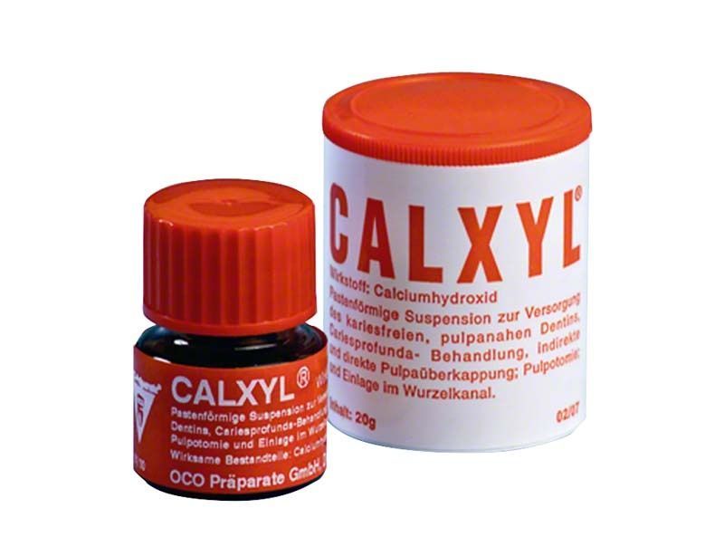 CALXYL® Original Dose Rot mit Calciumhydroxid zur Pulpaüberkappung.