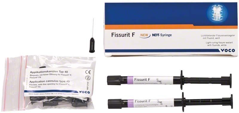Fissurit® F Spritze 2 x 2g mit Applikationskanülen und Verpackung.