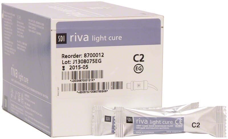 Riva Light Cure Kapseln Normalhärtend C2 Verpackung mit Einzelkapseln.