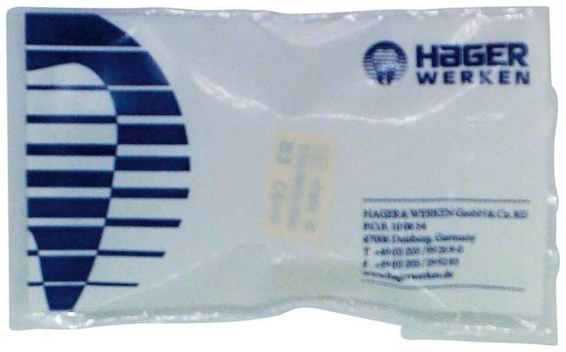 Kühlkompresse von Hager & Werken mit blauem Logo und Kontaktdaten.