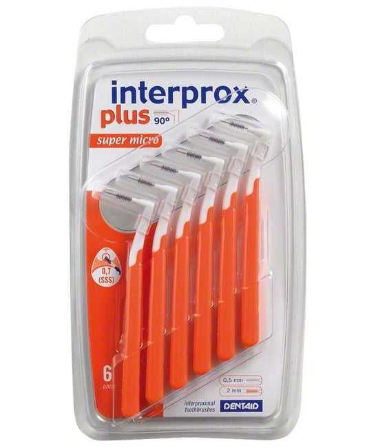 Interdentalbürsten interprox® plus super micro in orangefarbener Blisterverpackung.