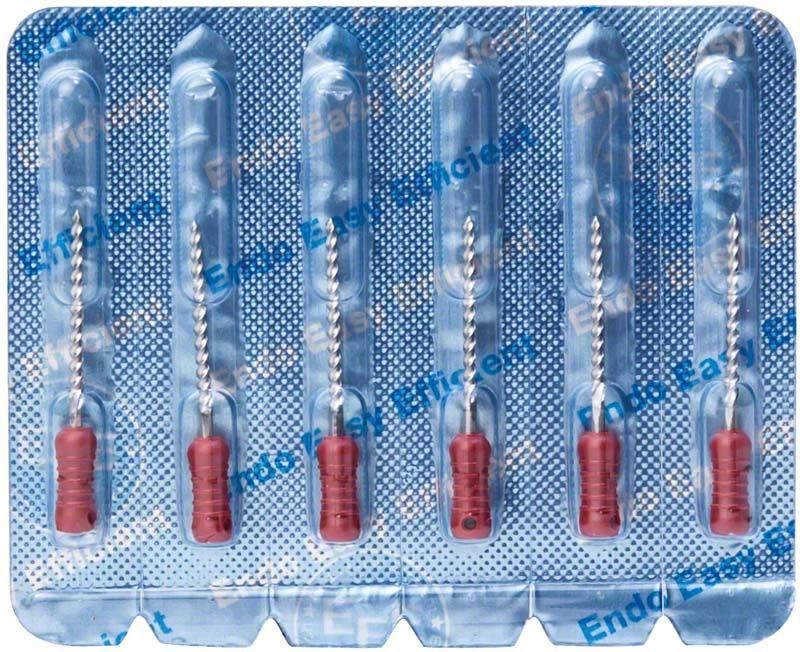 Blisterpackung mit sechs K-Feilen 21mm Gr. 110 für Endodontie.