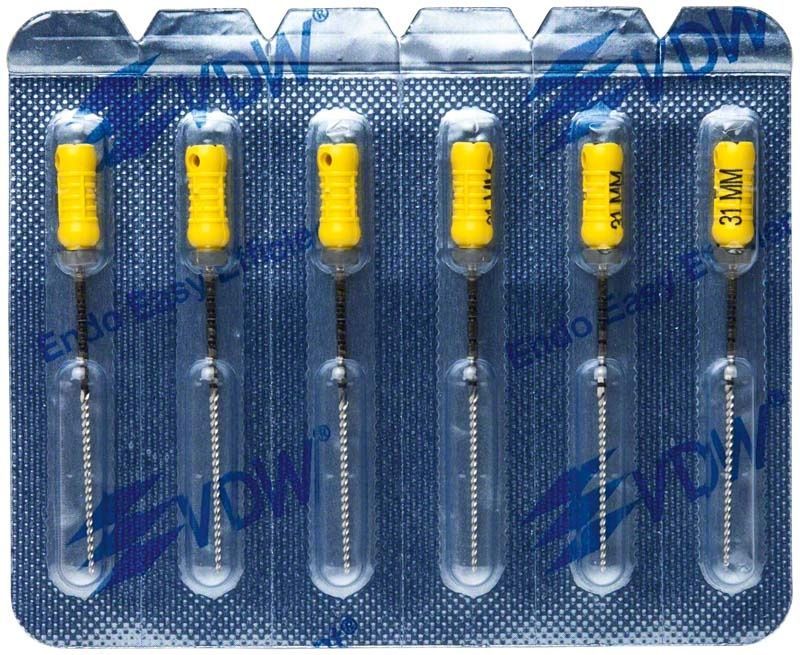 K-Feilen 31mm Gr. 050 mit gelben Griffen in Blisterverpackung.