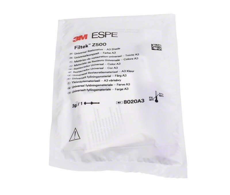 3M Filtek Z500 Spritze A3 in weißer Verpackung mit Produktinformationen.