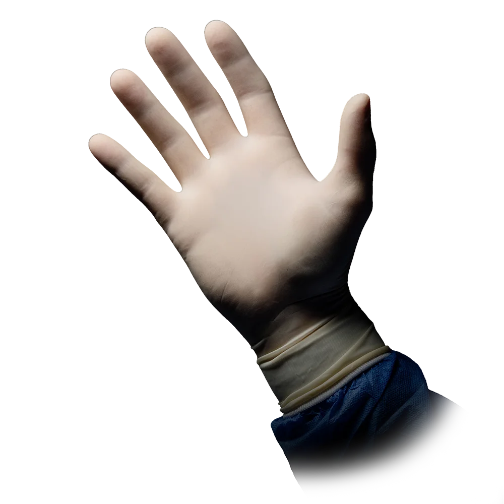 Hand mit sterilem OP-Latexhandschuh von Ampri, Nahaufnahme.