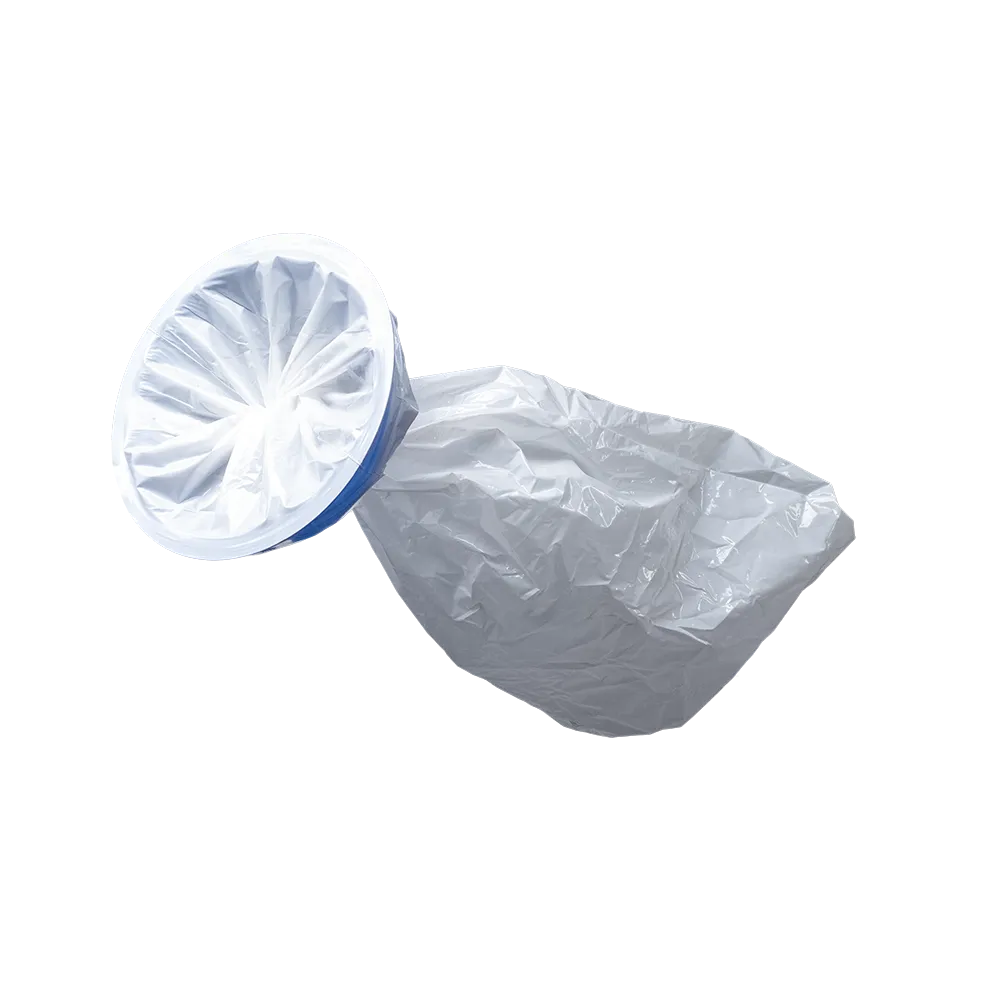 Spuckbeutel mit Kunststoffverschlussring und geschlossener Öffnung auf schwarzem Hintergrund.