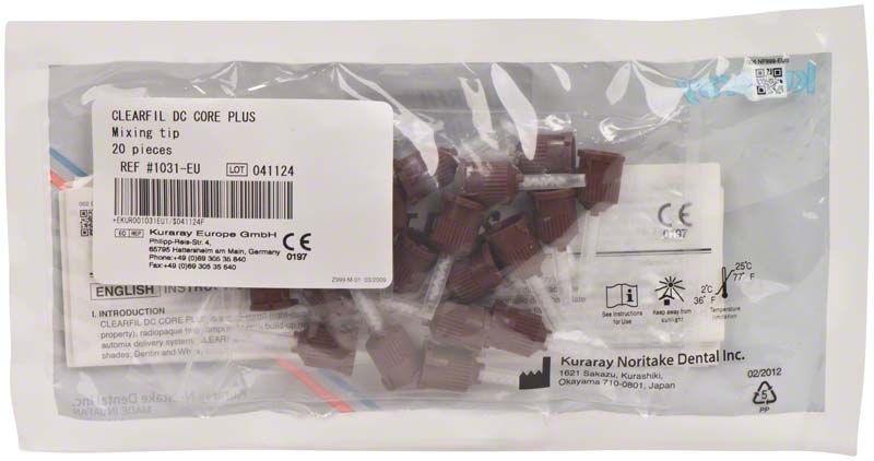 Klarer Beutel mit 20 Clearfil DC Core Plus Mischkanülen.
