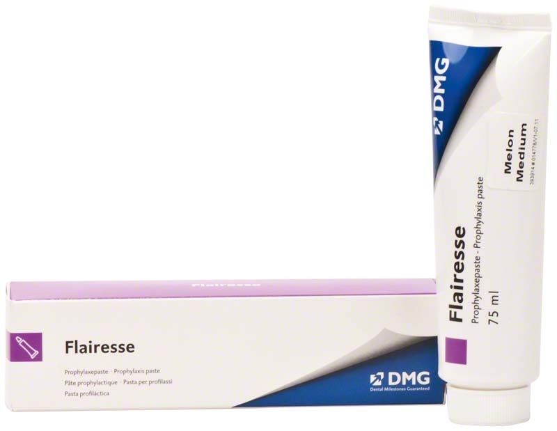 Flairesse Prophylaxepaste Tube Melone mittel neben Verpackung.