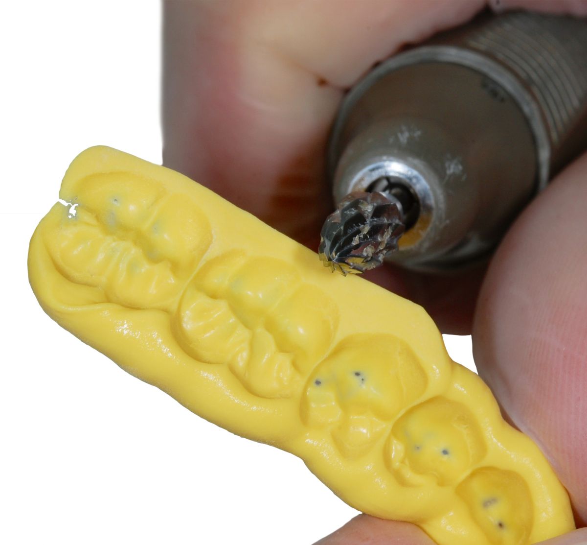 Nahaufnahme der Fräsbarkeit von Harvard Bite Bissregistriermaterial.