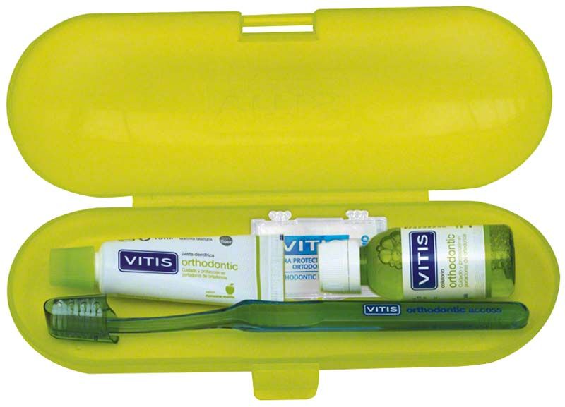 VITIS orthodontic Set mit Zahnbürste, Zahnpasta und Mundspülung in gelber Box.