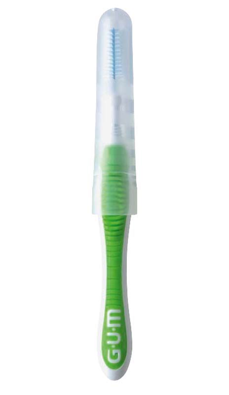 GUM® TRAV-LER® Interdentalbürste mit grünem ergonomischem Griff und Schutzkappe.