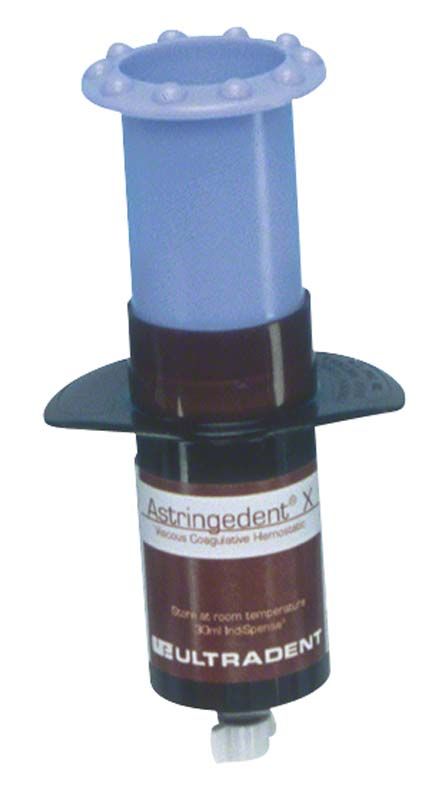 Astringedent® X IndiSpense Spritze mit 12,5 % Eisensulfat-Lösung.