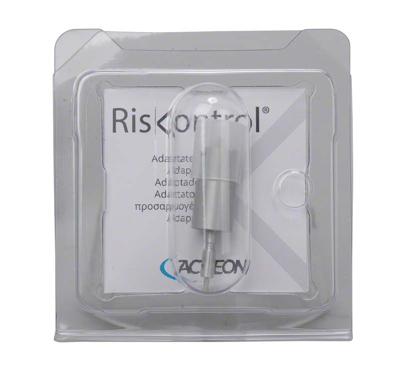 Riskontrol® Adapter D.C.I. in durchsichtiger Verpackung auf weißem Hintergrund.