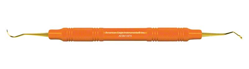 Amerikanischer Eagle XP Scaler N1 mit goldener Spitze und orangefarbenem Griff.