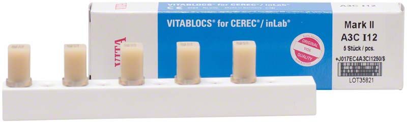 VITABLOCS® Mark II A3C I12 Zahnblöcke auf weißem Halter vor Verpackung.