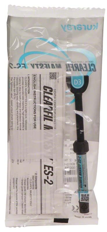 Kunststoffspritze Clearfil Majesty ES-2 D3 in Originalverpackung.