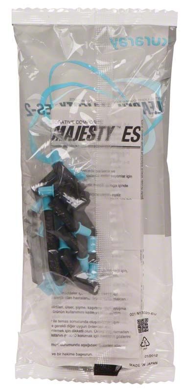 Klarsichtverpackung mit Clearfil Majesty ES-2 PLT A3,5 Dental-Composite.