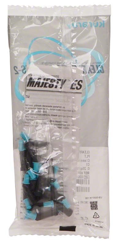 Kunststoffverpackung mit Clearfil Majesty ES-2 PLT C1 Kompositharz-Kapseln.