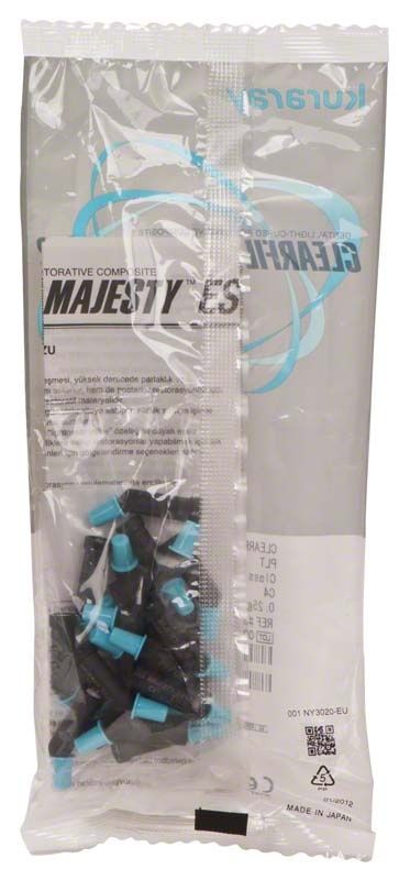 Kunststoffverpackung mit Clearfil Majesty ES-2 PLT C4 Kompositfüllungen.