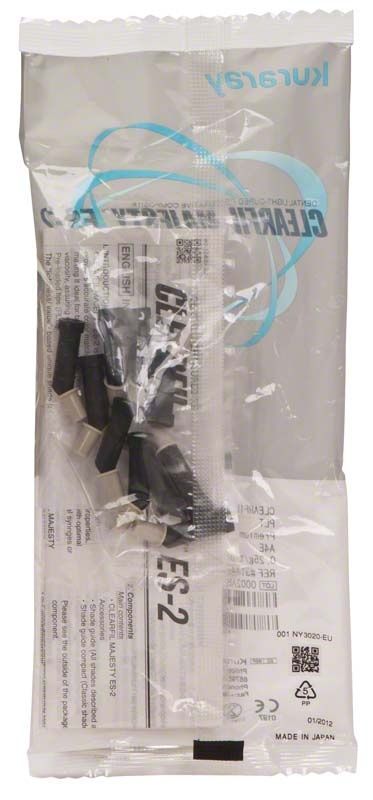 Kunststoffverpackung von Clearfil Majesty ES-2 PLT A4E mit Produktbeschriftung.