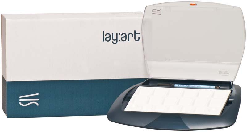 Lay:art tropic pro XL mit geöffneter Verpackung und sichtbaren weißen Einsätzen.