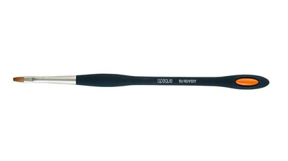 Opakerpinsel mit ergonomischem Griff für präzise Dentalanwendungen.