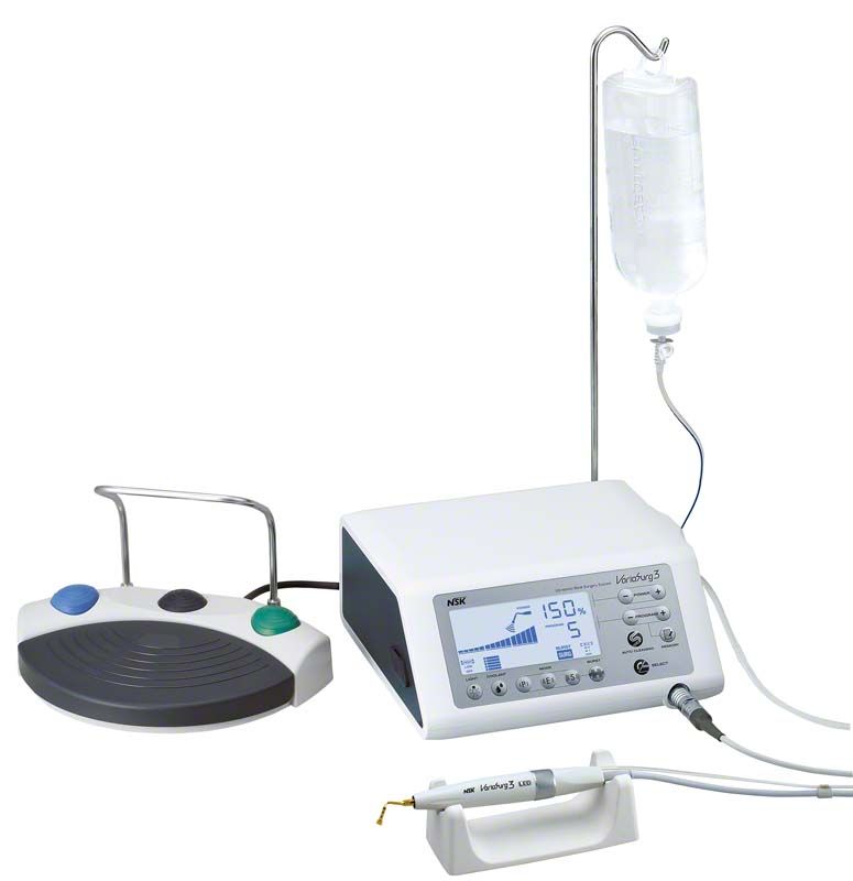 VarioSurg 3 Komplettset mit Handstück und Fußpedal für chirurgische Eingriffe.