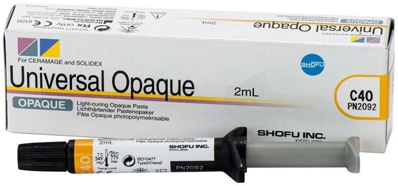 Universal Opaque C4O Spritze vor Verpackung mit Produktinformationen.