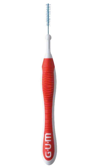 Ergonomische rote GUM® TRAV-LER® Interdentalbürste mit rutschfestem Griff.