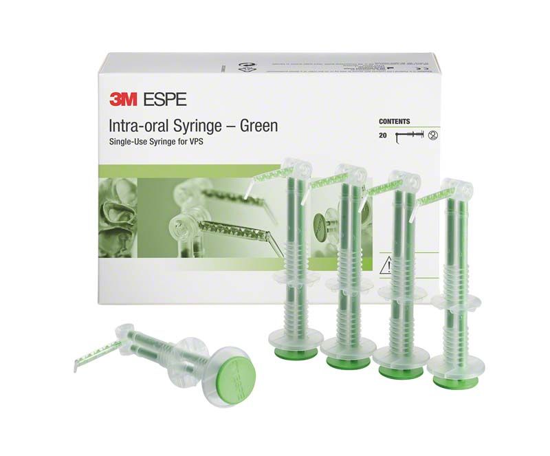 Intraorale grüne Einwegspritzen von 3M mit Verpackung und fünf Spritzen.